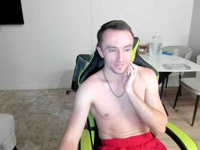 Alina13842 Live Webcam on BongaCams