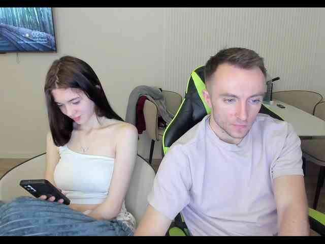 Alina13842 Live Webcam on BongaCams