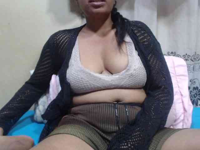 Sahobelle Live Webcam on BongaCams