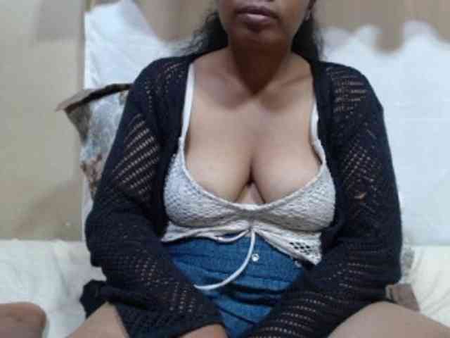 Sahobelle Live Webcam on BongaCams