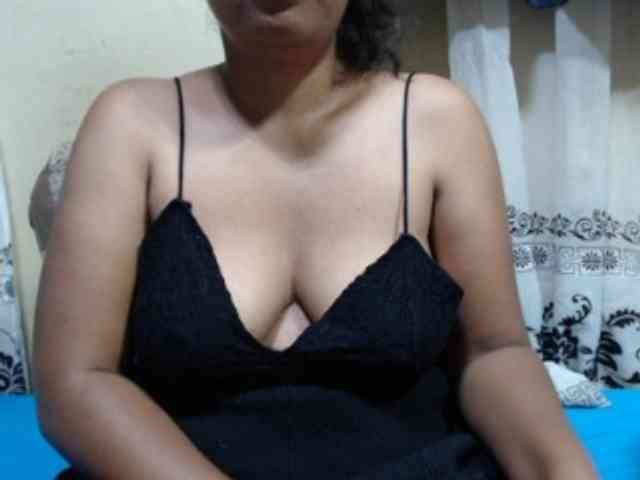 Sahobelle Live Webcam on BongaCams