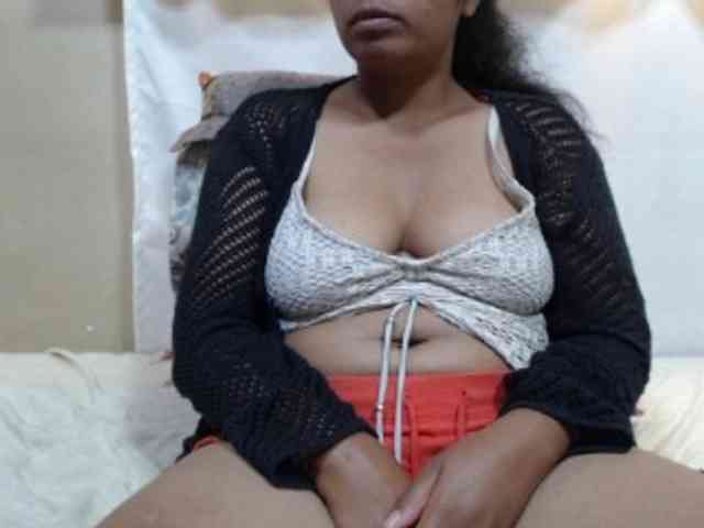 Sahobelle Live Webcam on BongaCams