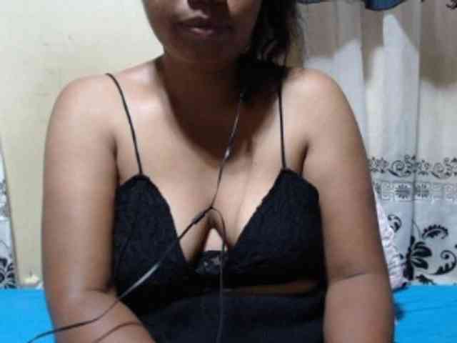 Sahobelle Live Webcam on BongaCams