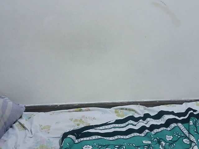 le modèle Cutegod22 est en webcam porno dans un show sur le site bongacams, il possède les tags suivants: Ebony,Brunette,Hairy