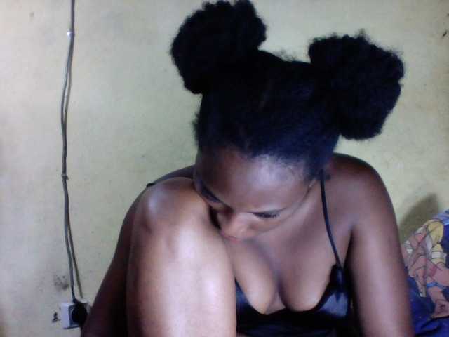 Maissah's BongaCams show and profile