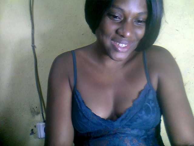 Maissah's BongaCams show and profile