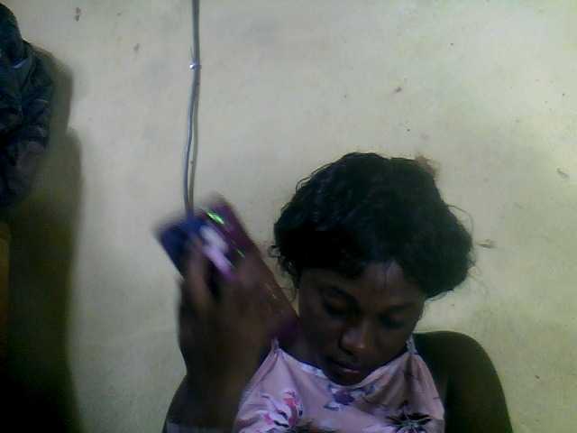 Maissah's BongaCams show and profile