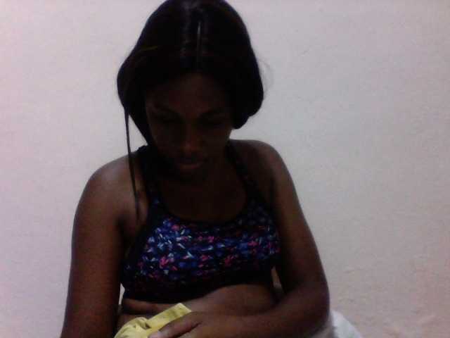 Maissah's BongaCams show and profile