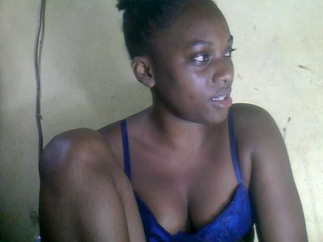 Maissah's BongaCams show and profile