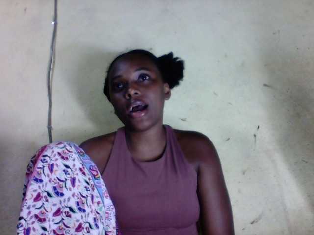 Maissah's BongaCams show and profile