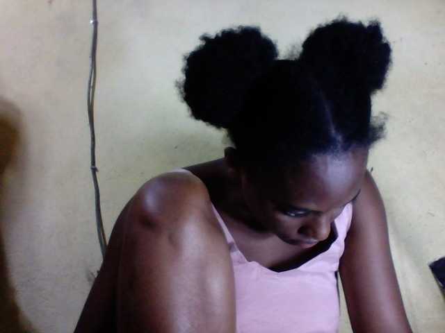 Maissah's BongaCams show and profile