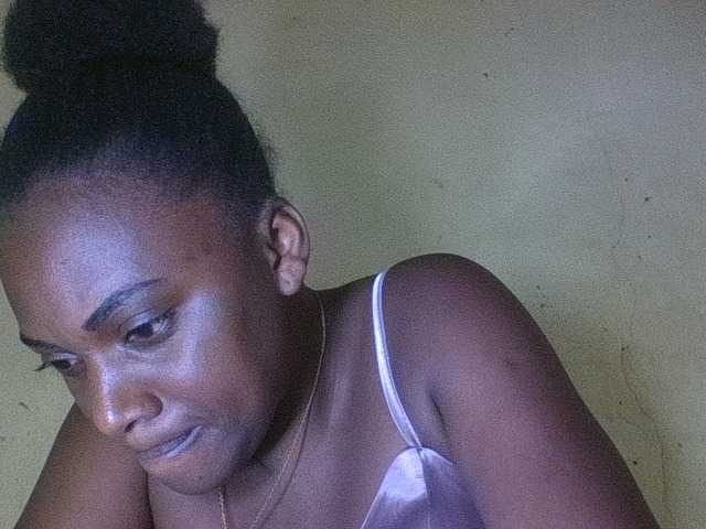 Maissah's BongaCams show and profile