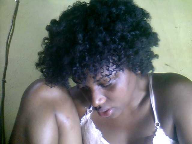 Maissah webcam bongacams model stream image