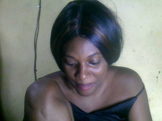 Maissah's BongaCams show and profile