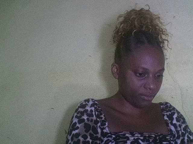 Maissah's BongaCams show and profile