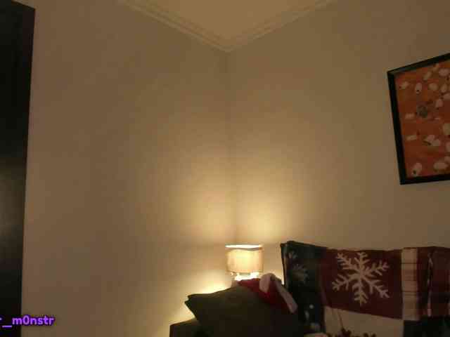 Purpur-Cute Live Webcam on {site_name}