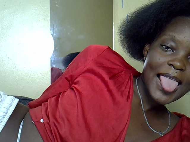 Fine-ass-bitch webcam bongacams model stream image