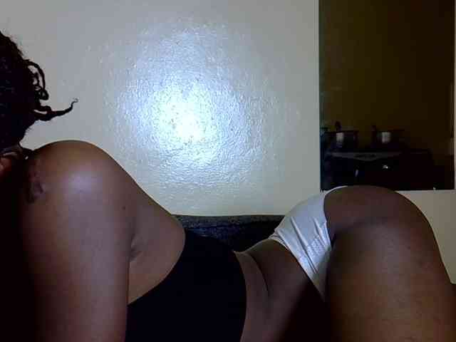 Fine-ass-bitch Fine-ass-bitch