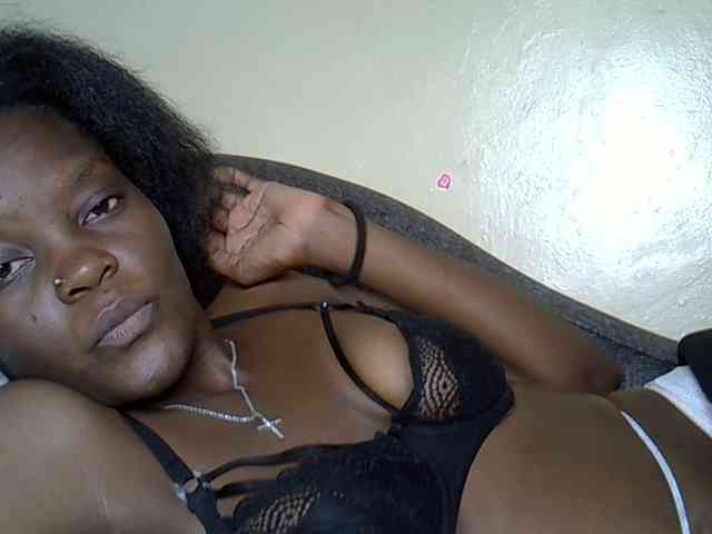 Fine-ass-bitch Fine-ass-bitch