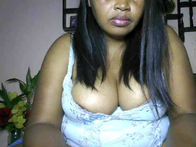 glamour01 Live Webcam on BongaCams