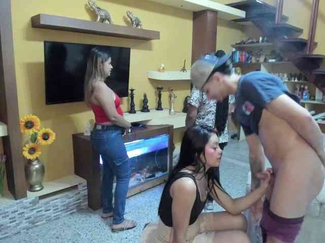 secret-of-roomies webcam