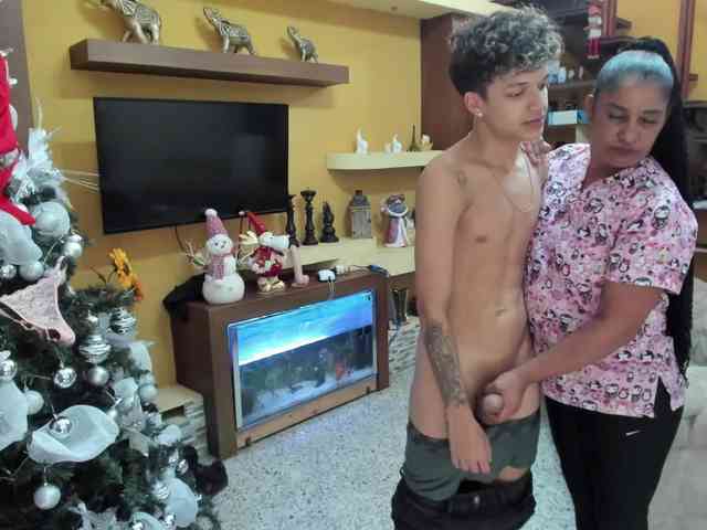 secret-of-roomies webcam