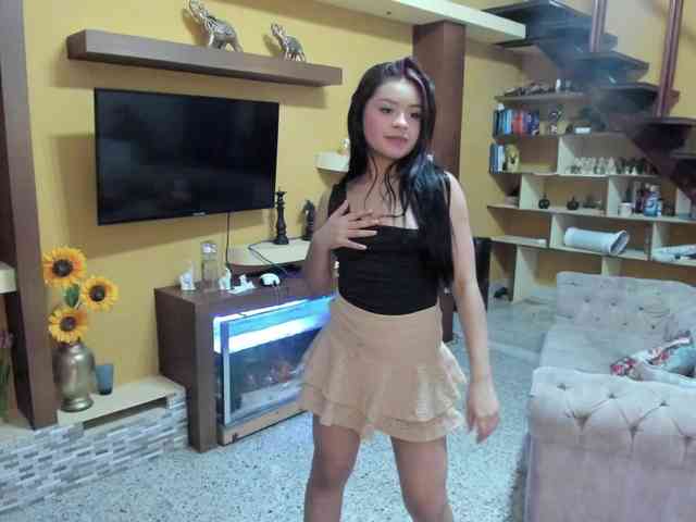 secret-of-roomies webcam