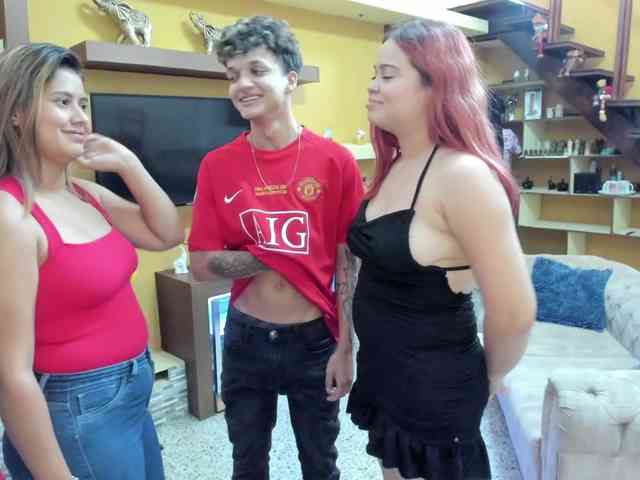 secret-of-roomies webcam