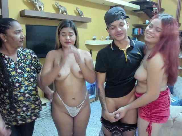 secret-of-roomies webcam