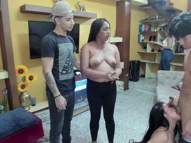 secret-of-roomies webcam