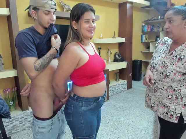 secret-of-roomies webcam