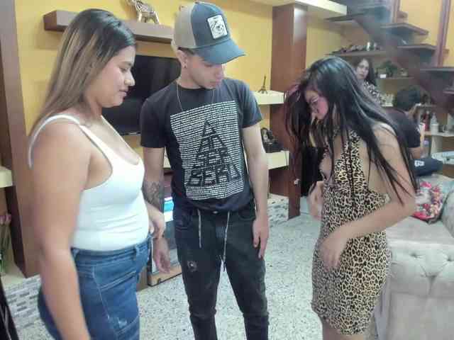 secret-of-roomies webcam