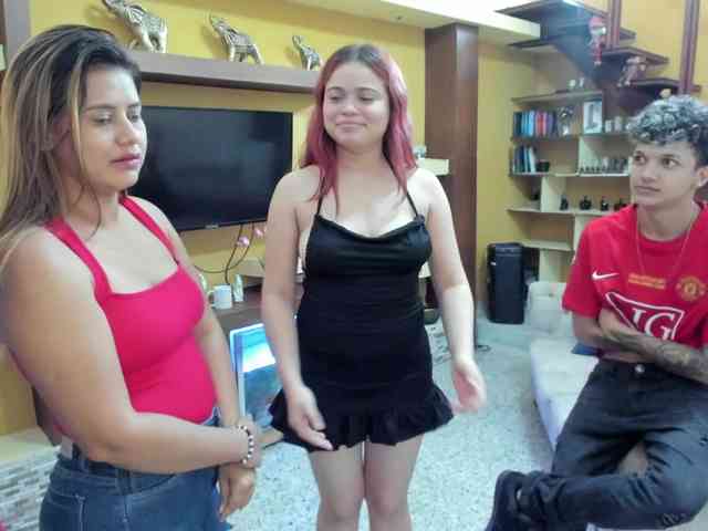 secret-of-roomies webcam