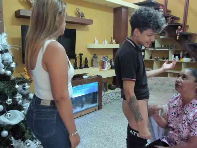 secret-of-roomies webcam