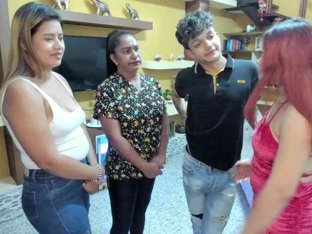 secret-of-roomies webcam