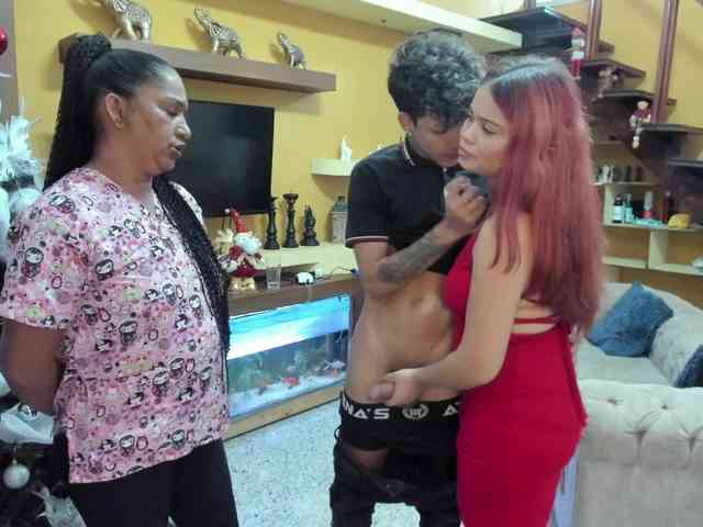 secret-of-roomies webcam