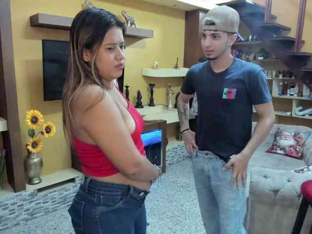 secret-of-roomies webcam