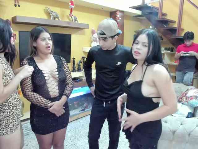 secret-of-roomies webcam