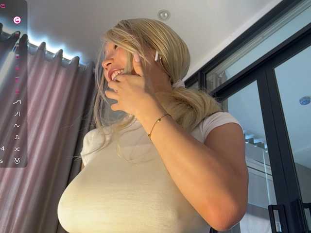 KyungObin's BongaCams show and profile