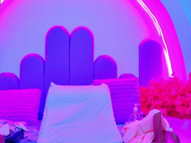 BunnySexyy's BongaCams show and profile