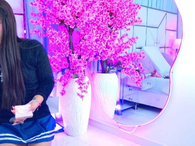 BunnySexyy's BongaCams show and profile