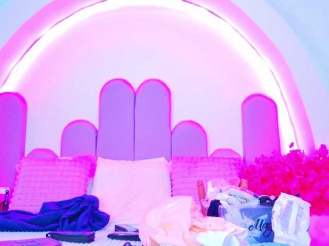 BunnySexyy's BongaCams show and profile