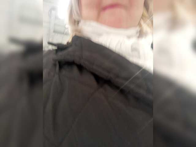  Lady-marshmallows chat room