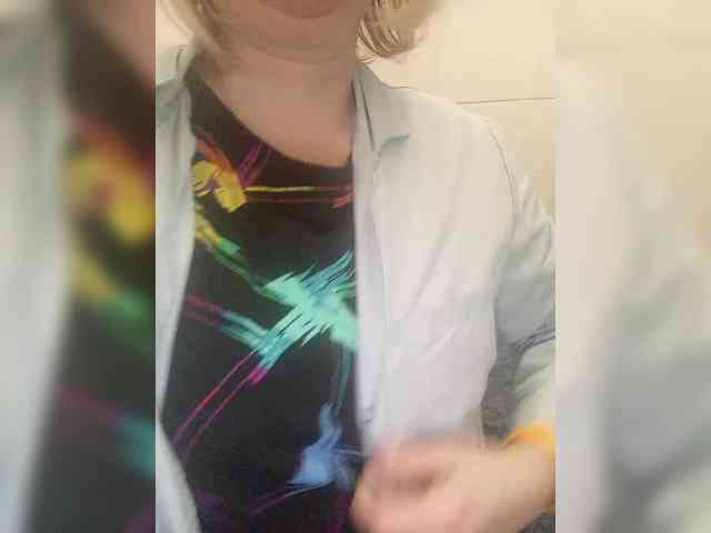 Lady-marshmallow... Live Webcam on BongaCams