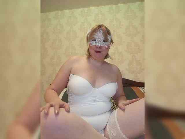 Lady-marshmallow... Live Webcam on BongaCams