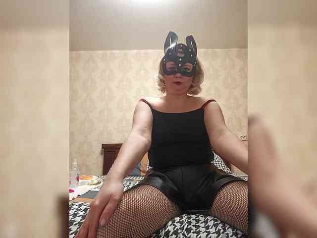 Lady-marshmallow... Live Webcam on BongaCams