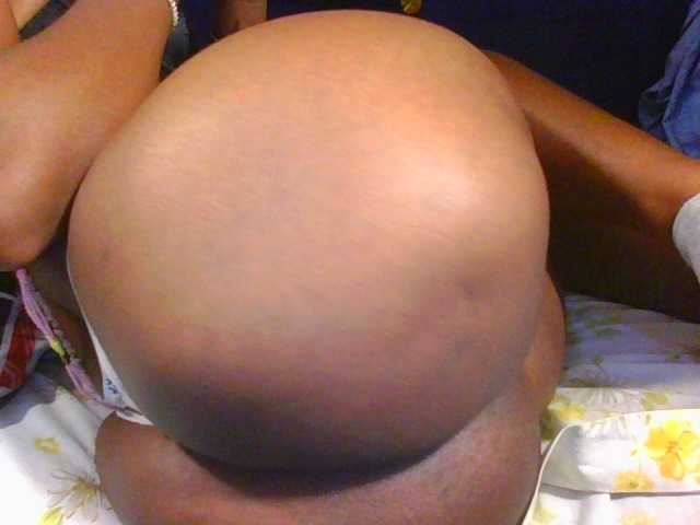 Hornycammy23's BongaCams show and profile