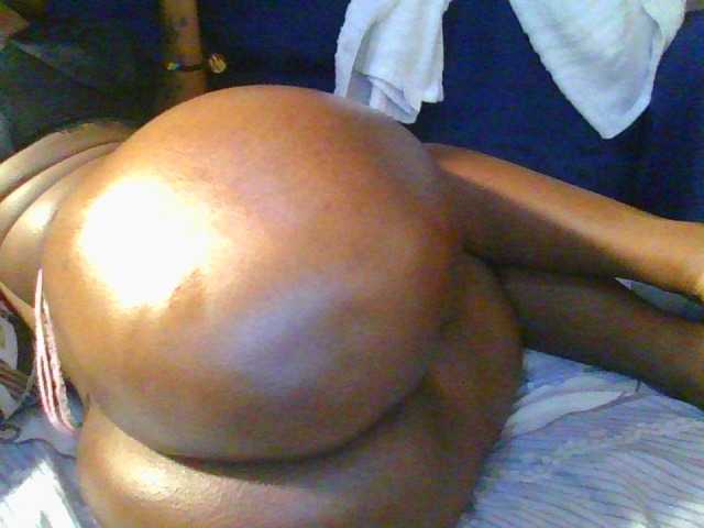 Hornycammy23's BongaCams show and profile