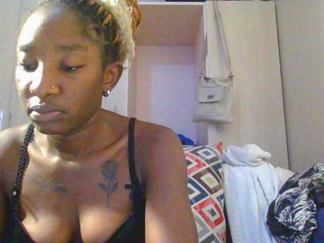 Hornycammy23's BongaCams show and profile