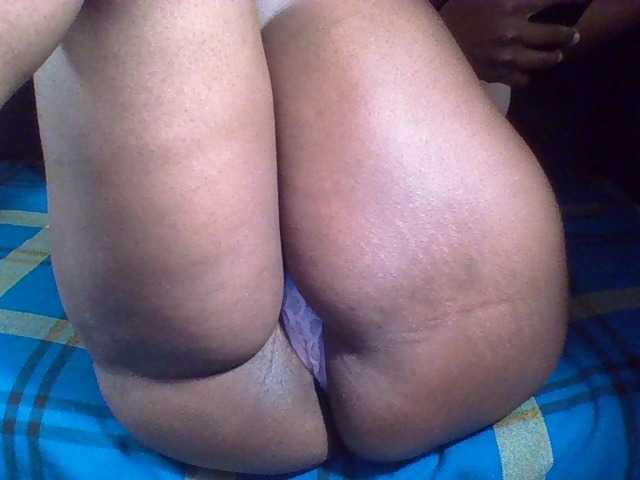 Hornycammy23's BongaCams show and profile